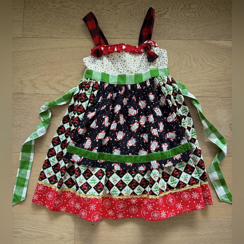 Matilda Jane platinum Jingle Bell Rock smart knot dress size 6.